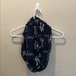 New York Yankees Infinity Scarf